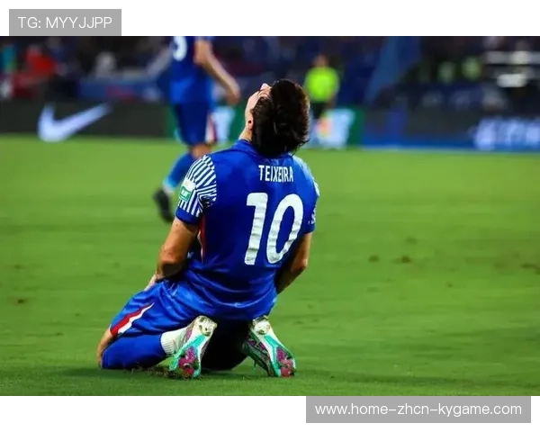 上海申花拉唐前场高速反击引发混乱